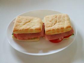 ʐ^Iɂ́ALE背^Xׂ...