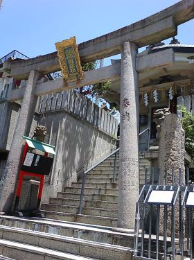正確には御旅所だそうです。 正確には御旅所だそうです。