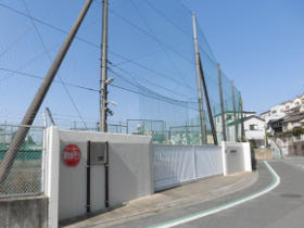 玉手中学校ですね。